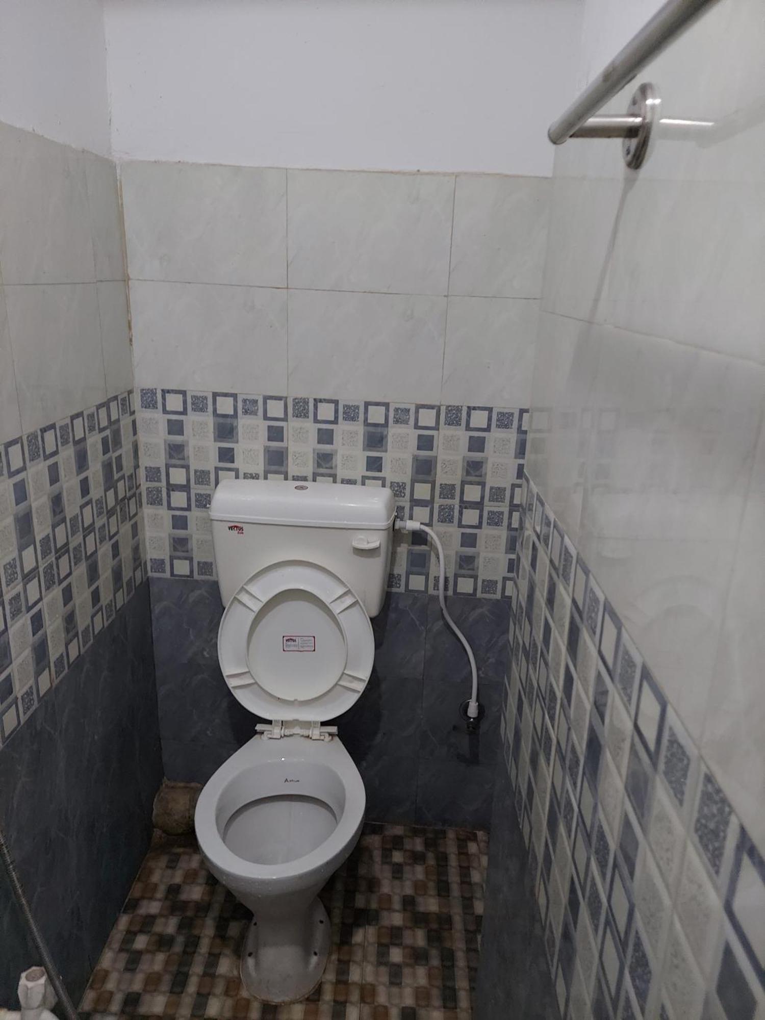 Raison Hotel Джамшедпур Екстериор снимка